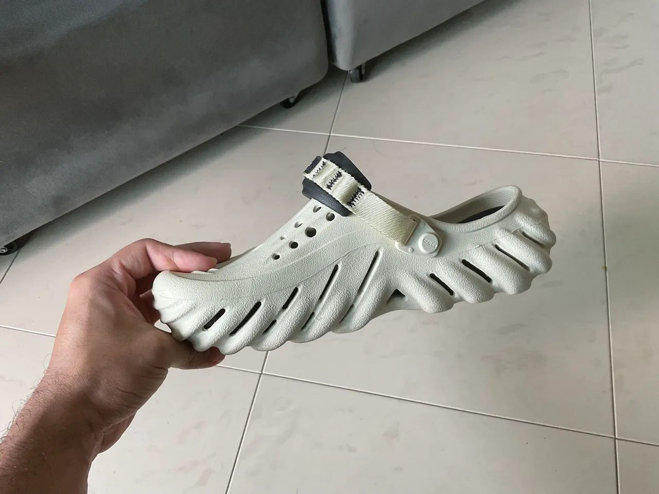 Crocs Elephant Echo Clog - Foto 3