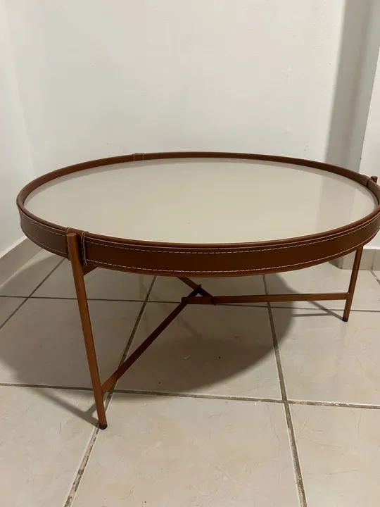 Mesa de Centro em Couro Marrom - Foto 2