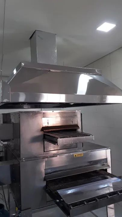 Coifas industriais em aço inox sob medida 