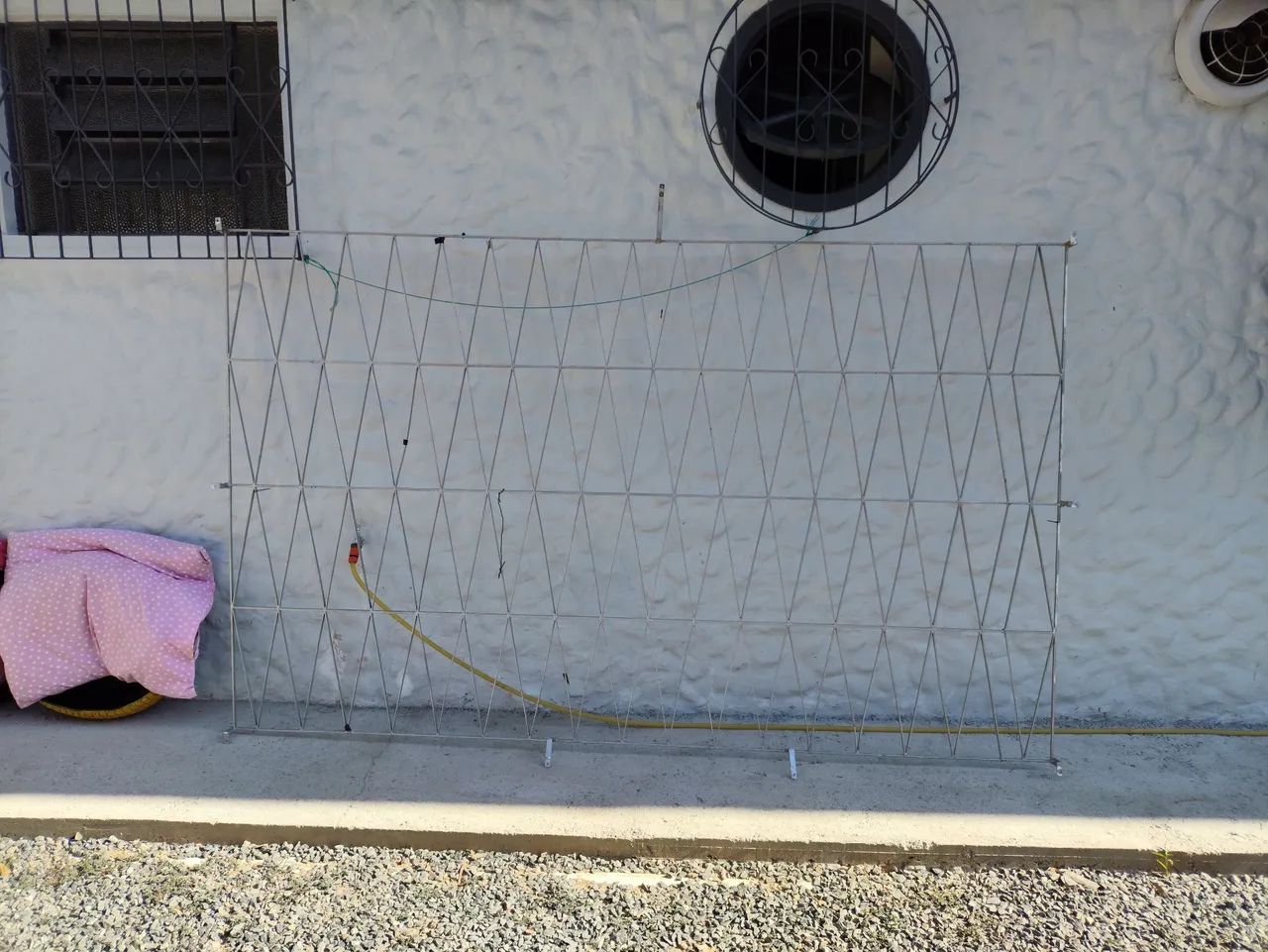 Grade para vitrine e porta de ferro