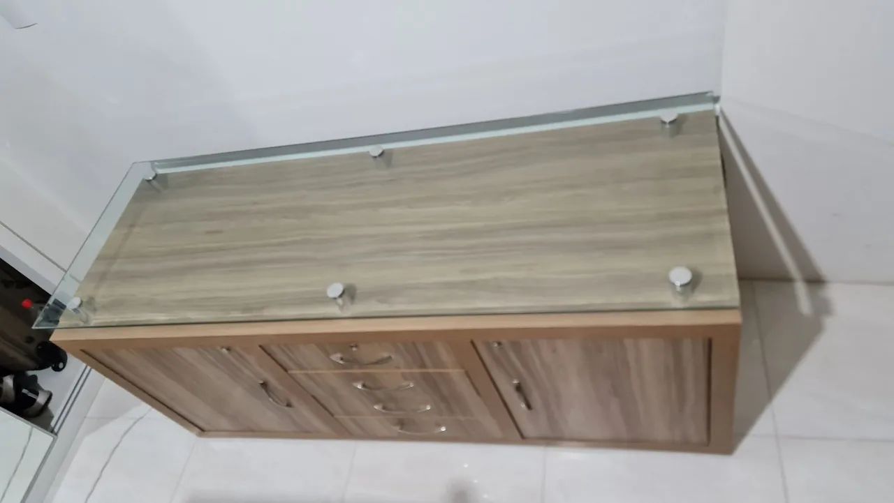 RACK COM VIDRO, GAVETAS E PORTAS  - Foto 2
