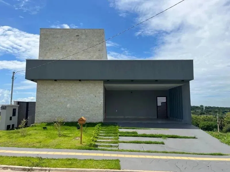 Imóvel para aluguel com 4 quartos em Jardins Bolonha - Senador Canedo - GO