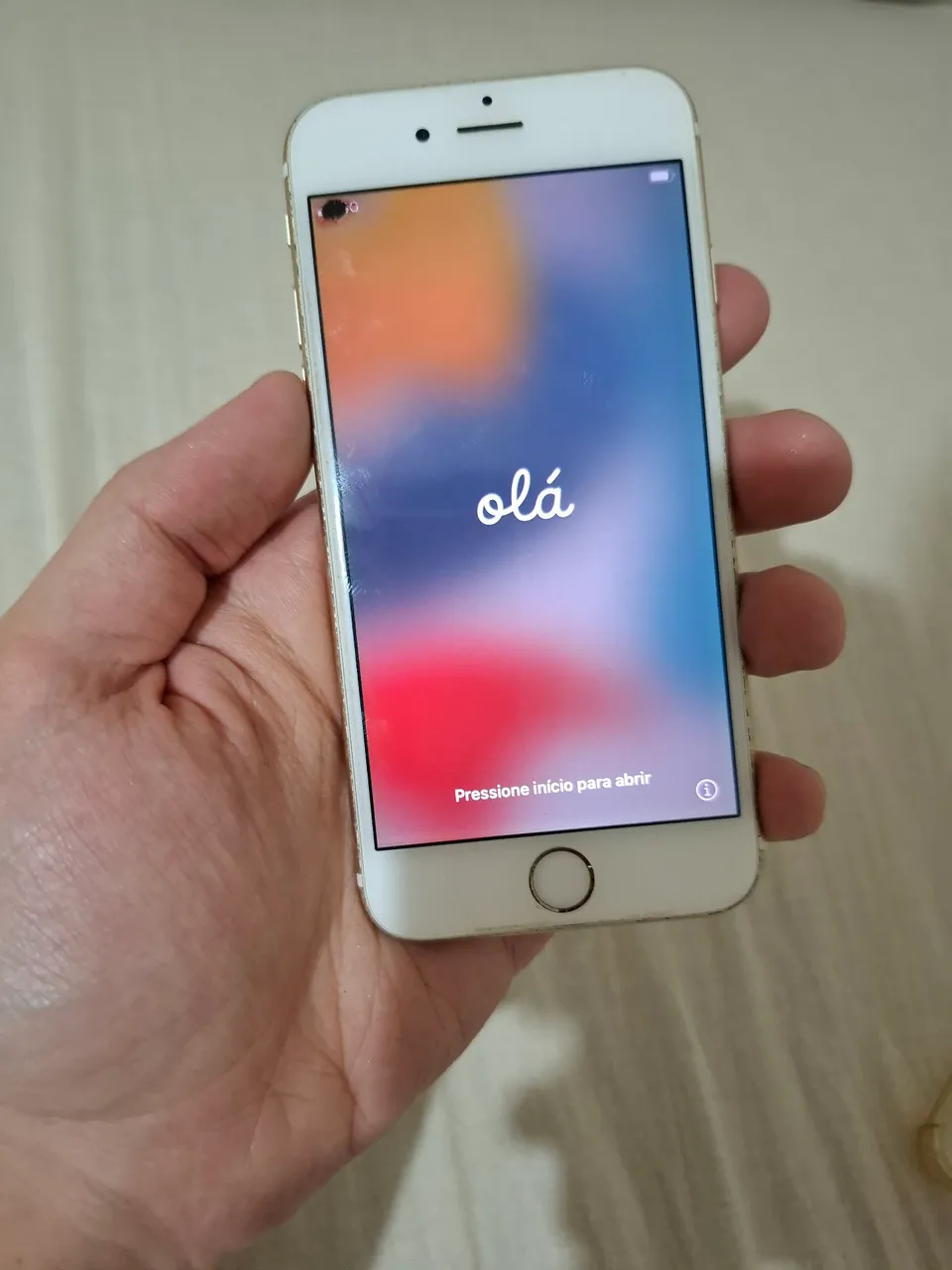 iPhone 6s 32GB dourado com tudo funcionando