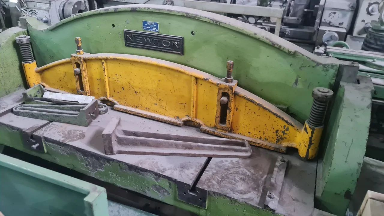 Guilhotina mecânico newton 1350 x 6mm - Foto 2