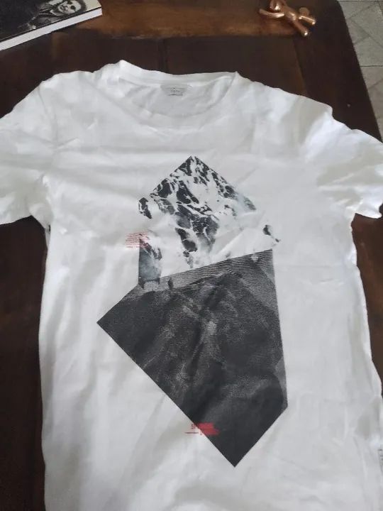 Camiseta Jack & Jones. P. Branca importada - Foto 5