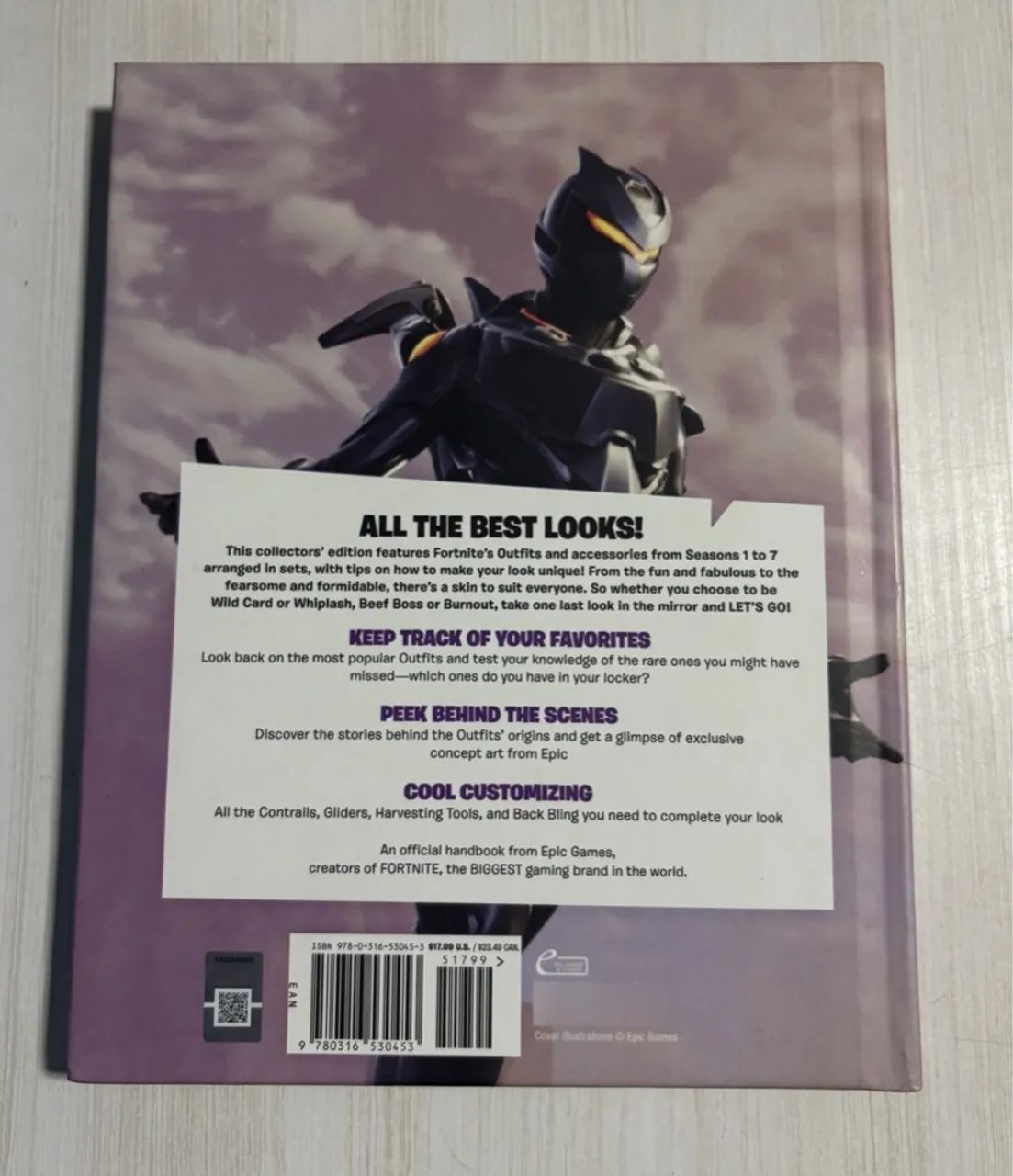Livro Fortnite Outfits - Coleção Oficial - Foto 2