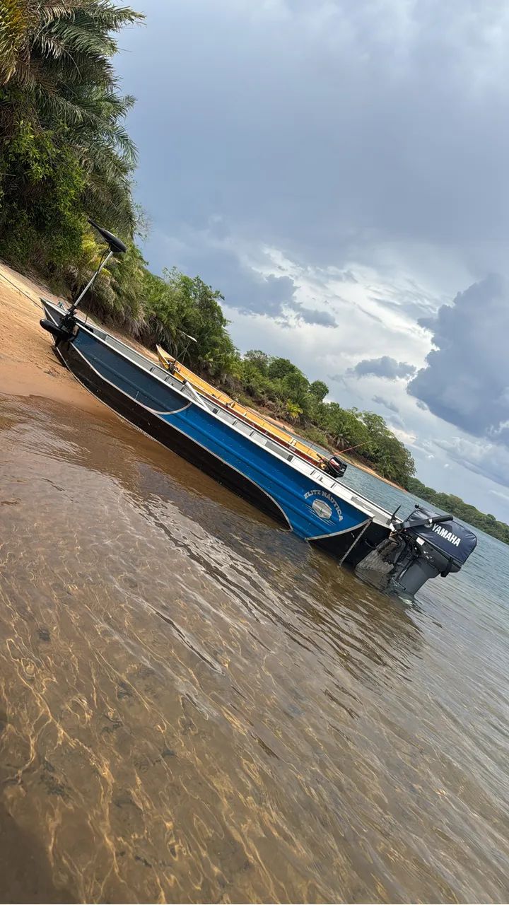 Embarcação extremamente conservada 