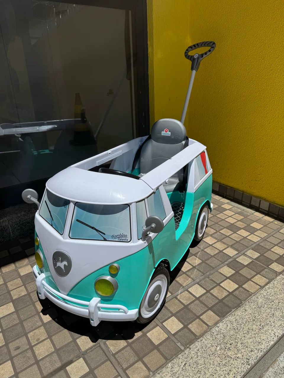 Carrinho carro Kombi Infantil Calesita