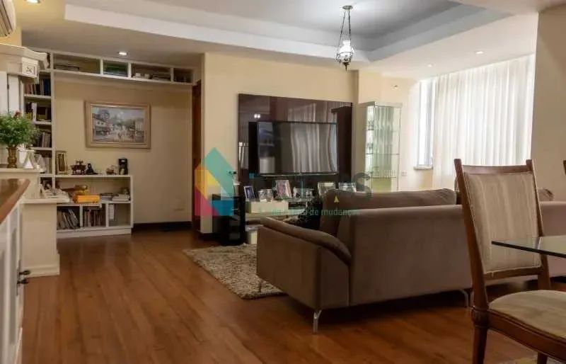 FLAMENGO !! APARTAMENTO REFORMADO COM 03 QUARTOS,DEPENDÊNCIA E VAGA PARA ALUGAR - Foto 4