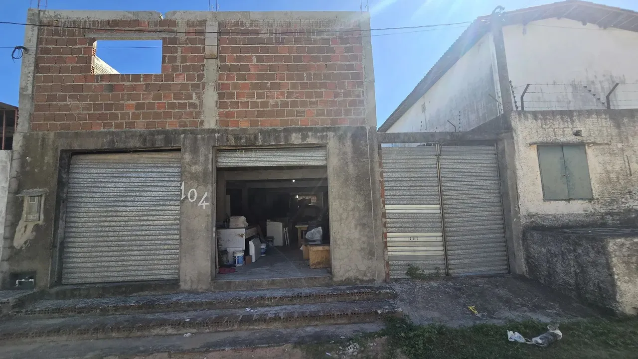 Alugo galpão para Marcenaria ou oficina à poucos metros da Av. João Hélio no Planalto