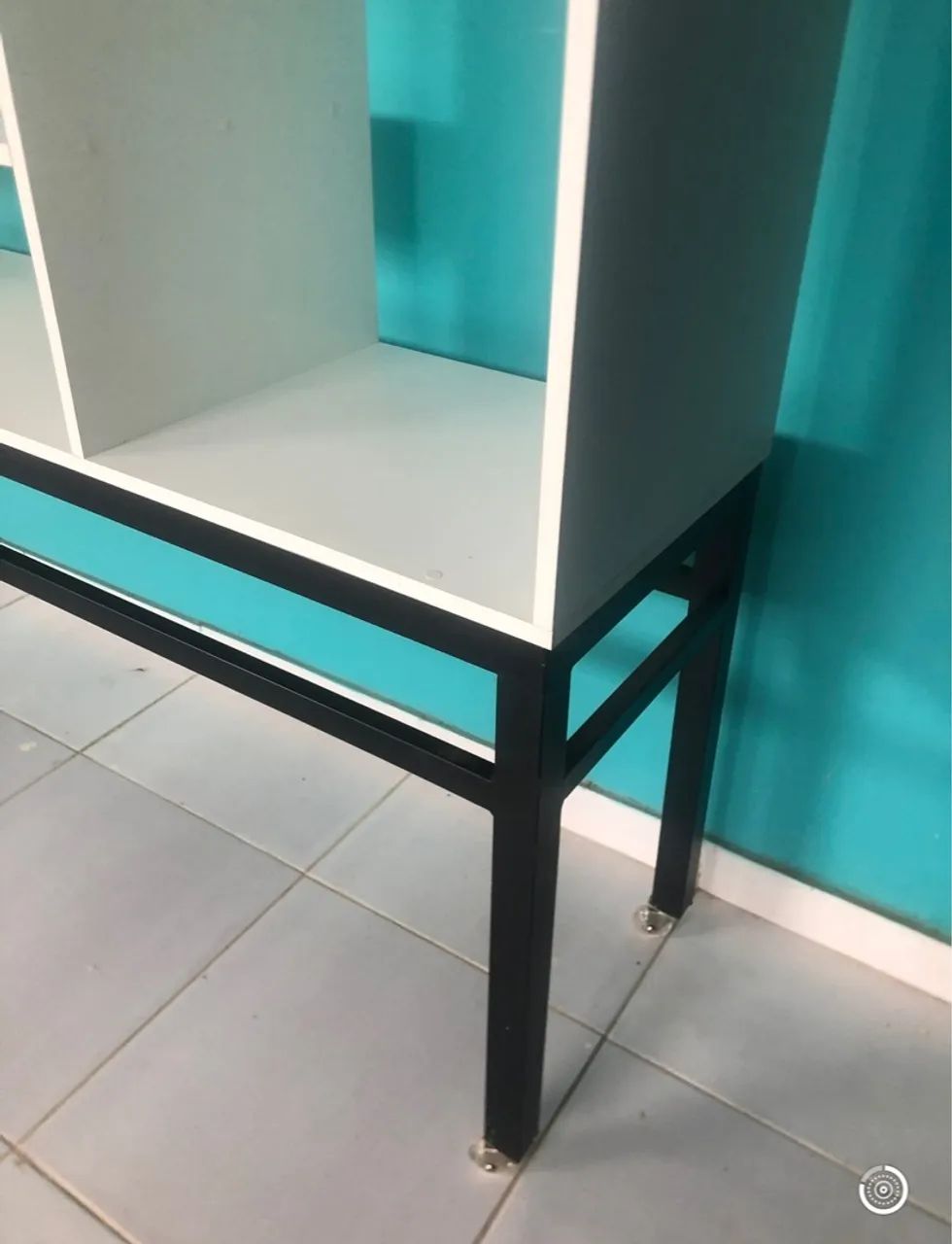 Estante/Móvel Organizador Branco com Estrutura em Metal - Foto 3