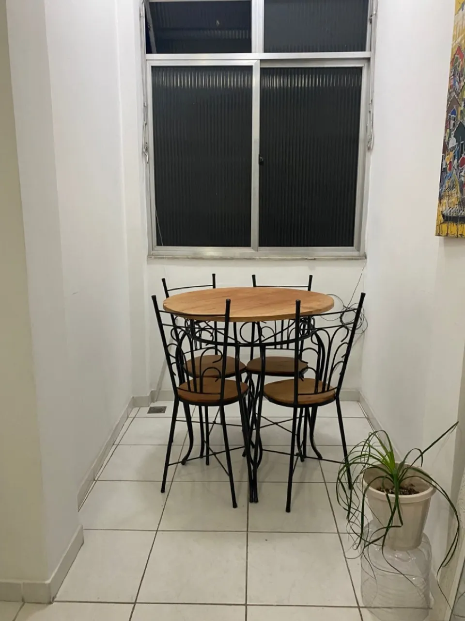 Mesa de Jantar com 4 Cadeiras em Ferro