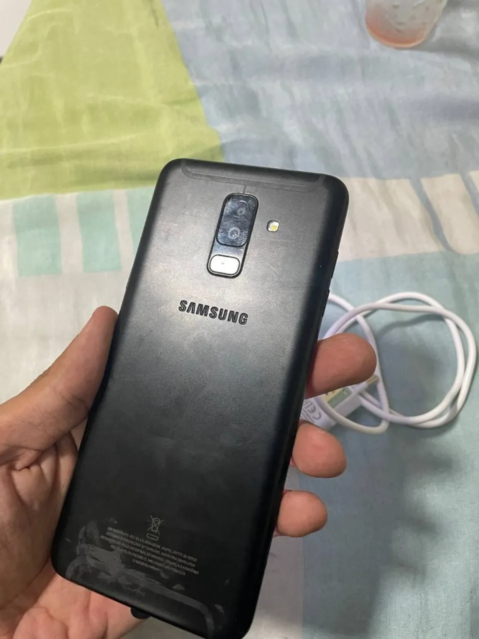 celular a6 plus sem marcas de uso com kit carregador