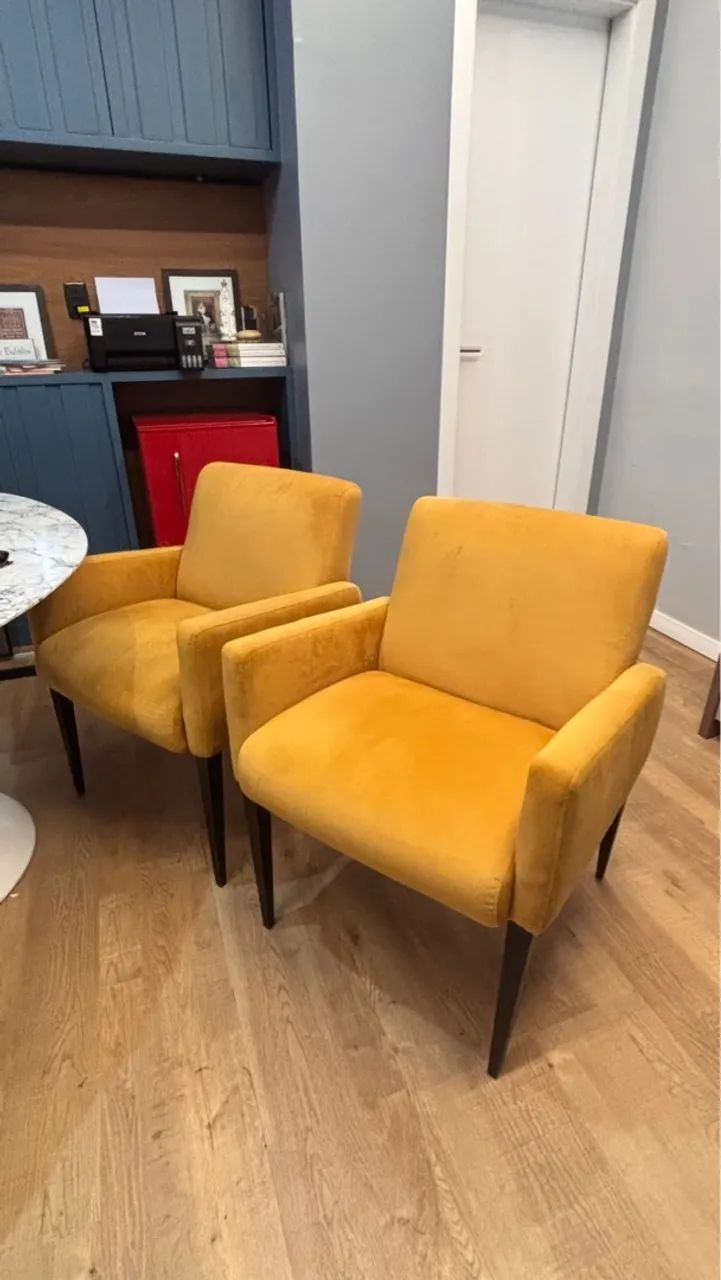 Poltronas Decorativas Amarelas - Ótimo Estado!