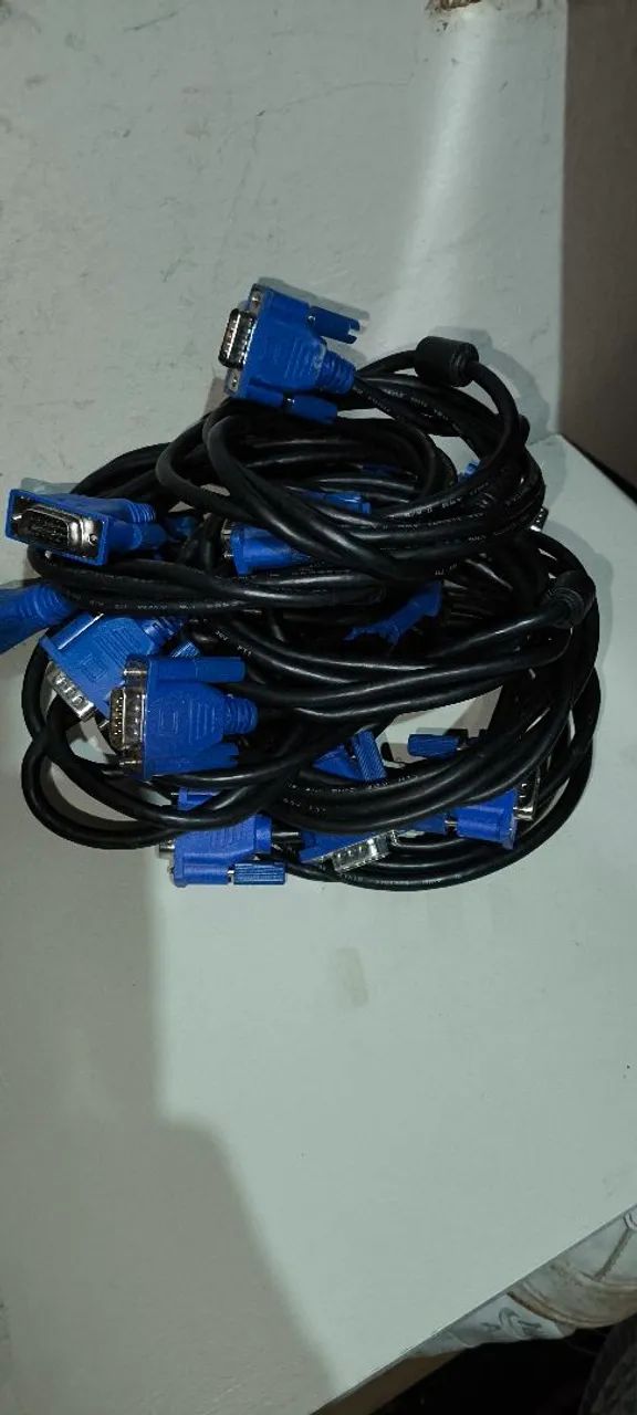 Lote de cabos VGA - 8 unidades