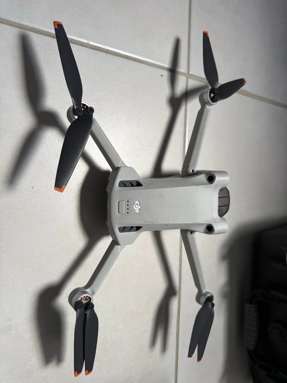 DJI mini 3 pro com duas baterias  - Foto 4