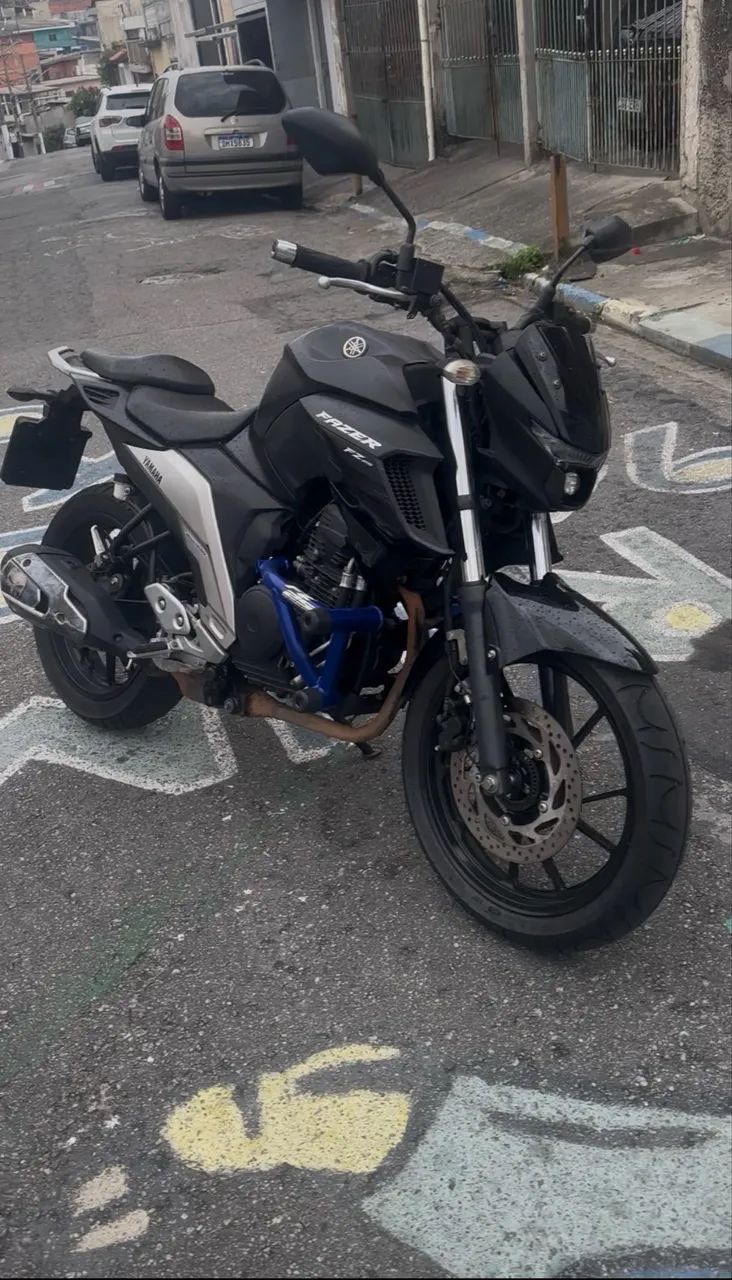 Fz 25