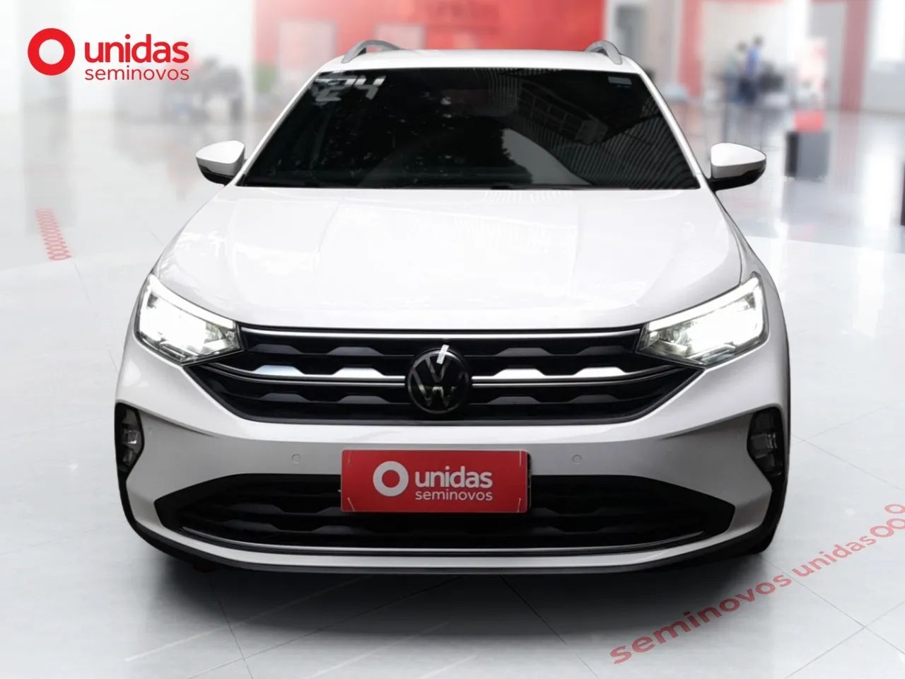 Volkswagen Nivus Highline 1.0 200 TSI Flex Aut., foto 8 de 16