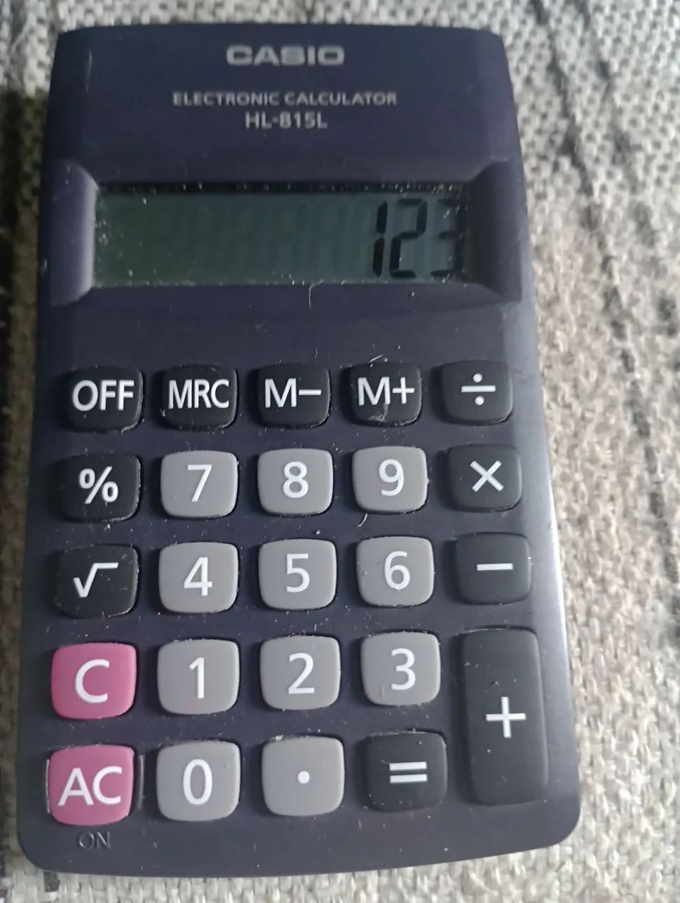 Vendo Calculadora de Bolso Casio - Foto 2