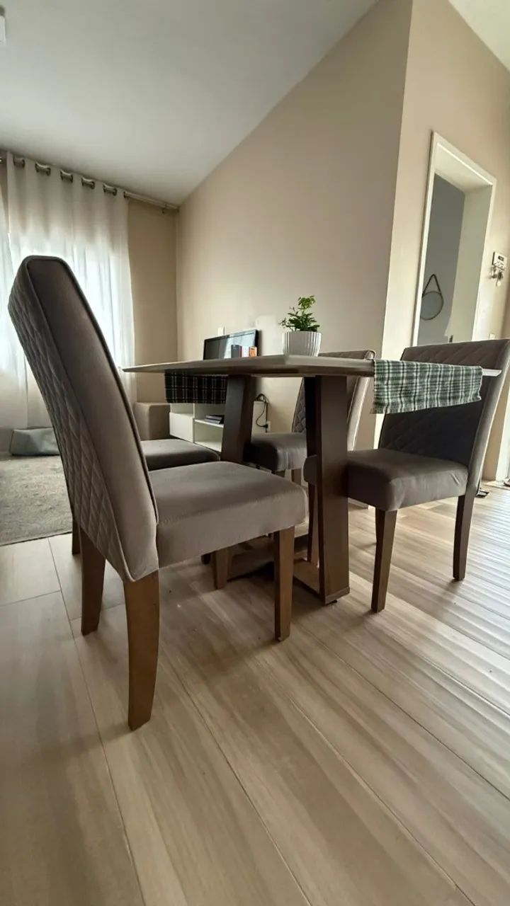 Mesa de Jantar Retangular com 4 cadeiras em MDF - Foto 2