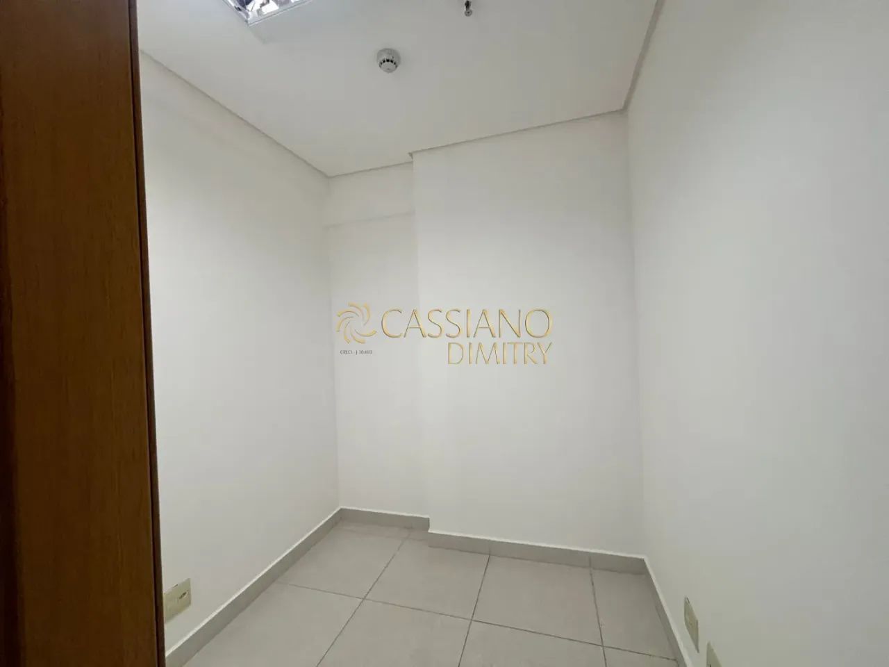 Sala comercial para locação de 33m² | 01 banheiro e 01 vaga de garagem | Edifício Terraço  - Foto 5
