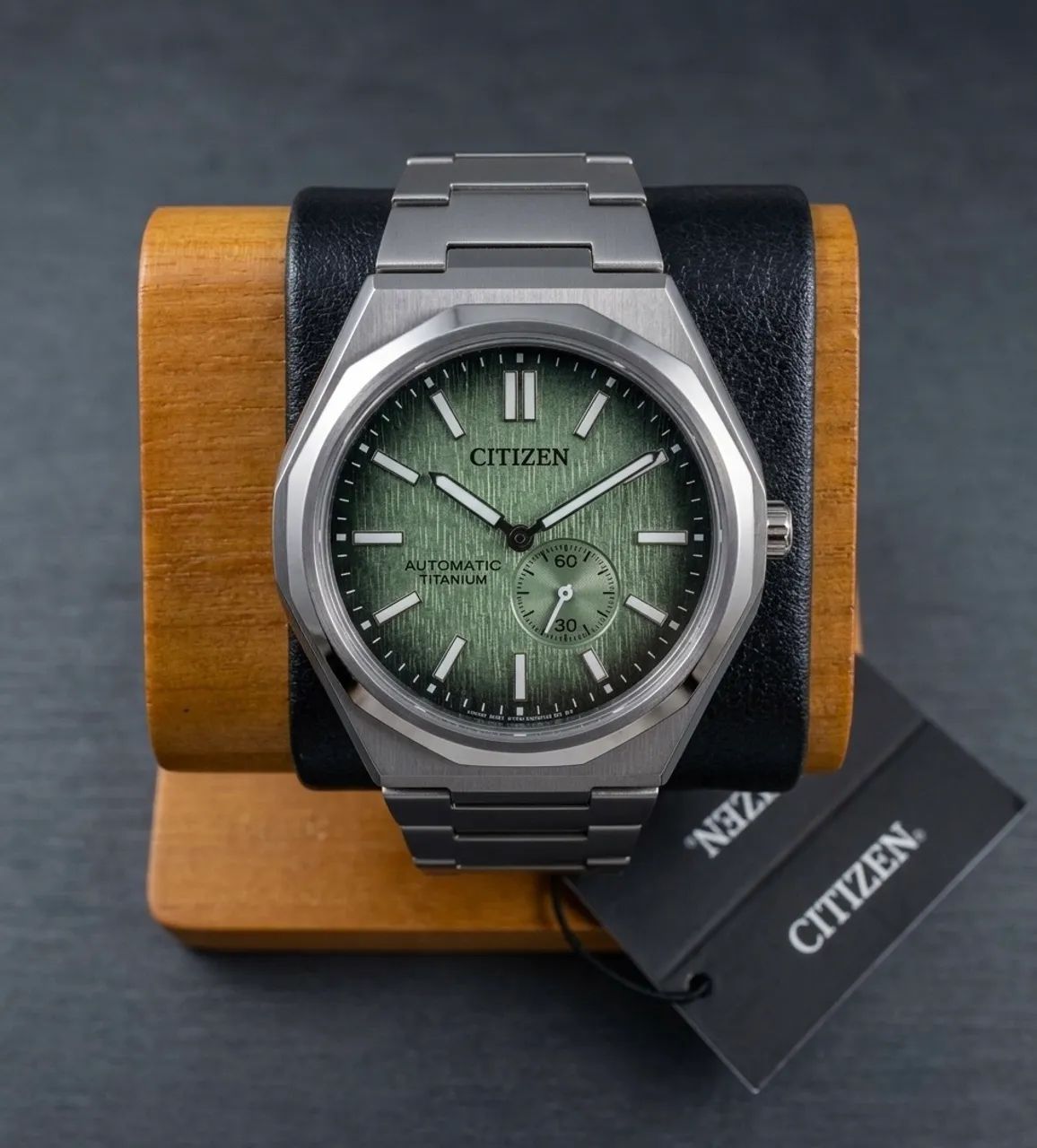 Relógio Citizen Zenshin Small Seconds Automatico Titanium