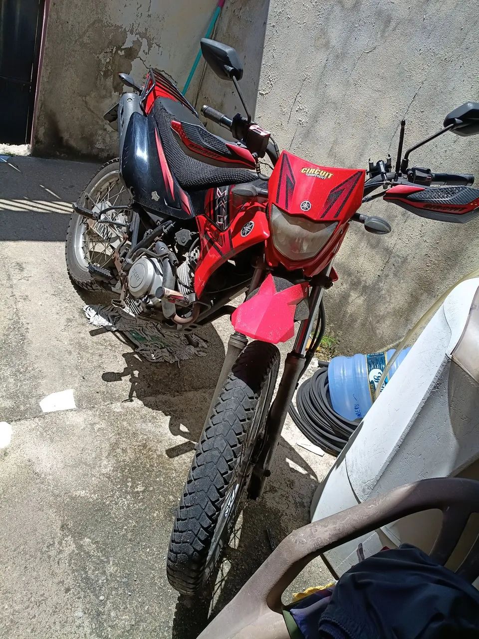 Xtz nova bem cuidada 
