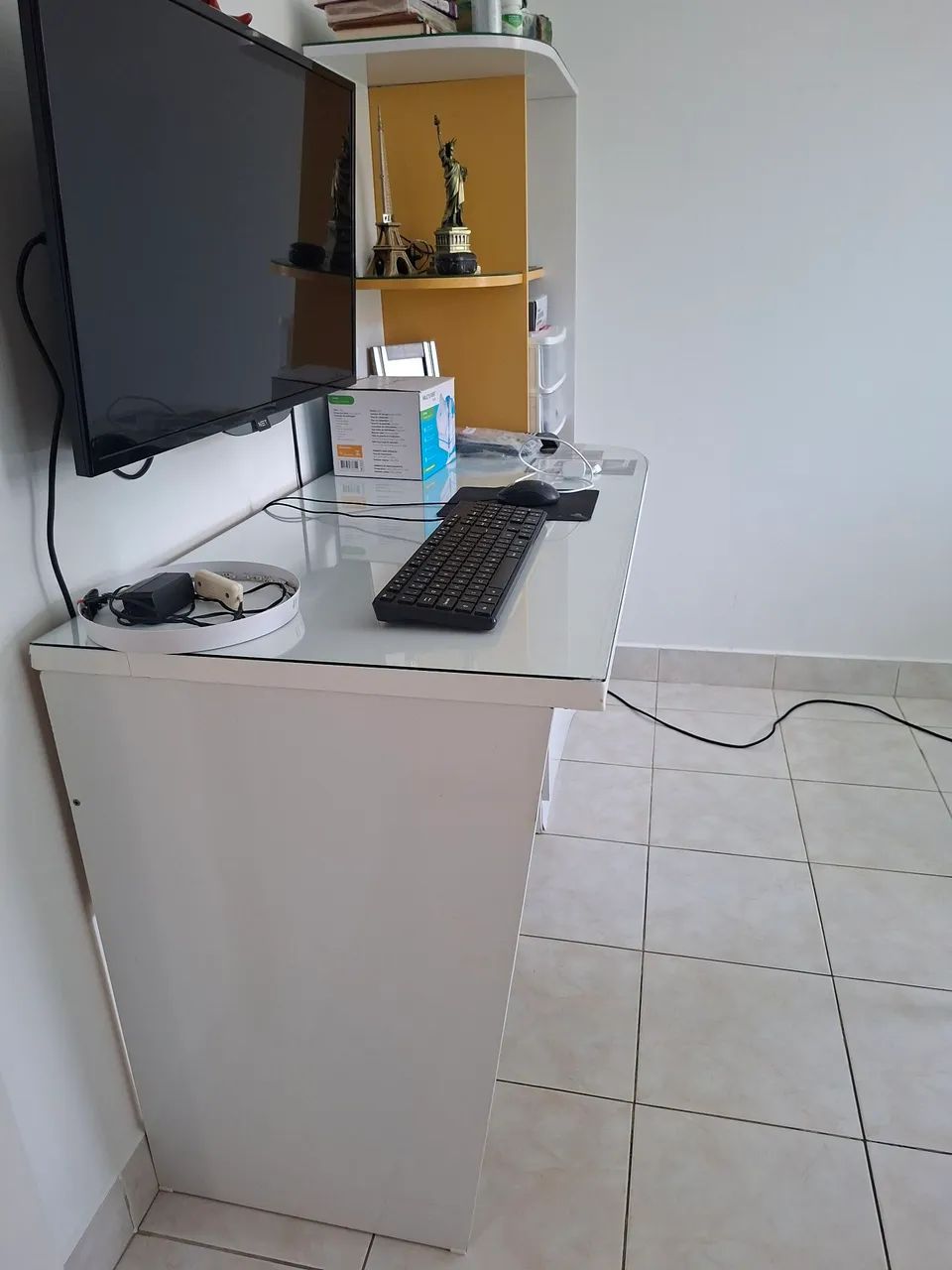 Mesa para computador com vidros - Foto 4