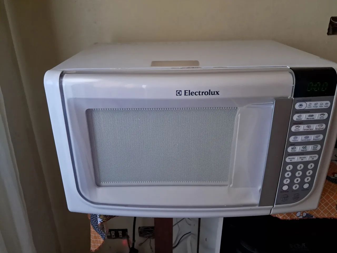 Micro-ondas Electrolux 31 litros - Foto 4