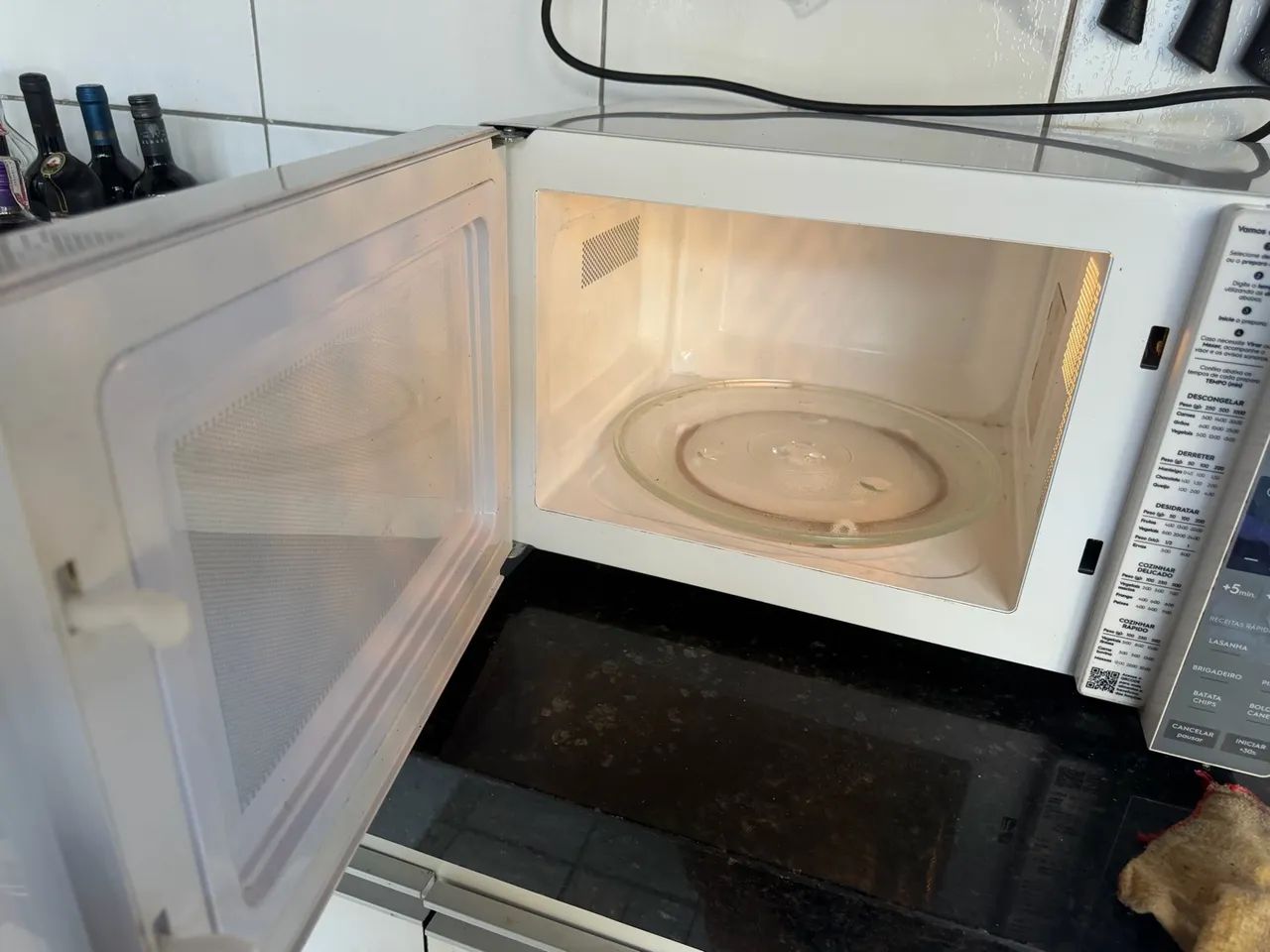 Vendo Microondas Branco Eletrolux Efficient 36L 1600w - 127V  - Foto 3