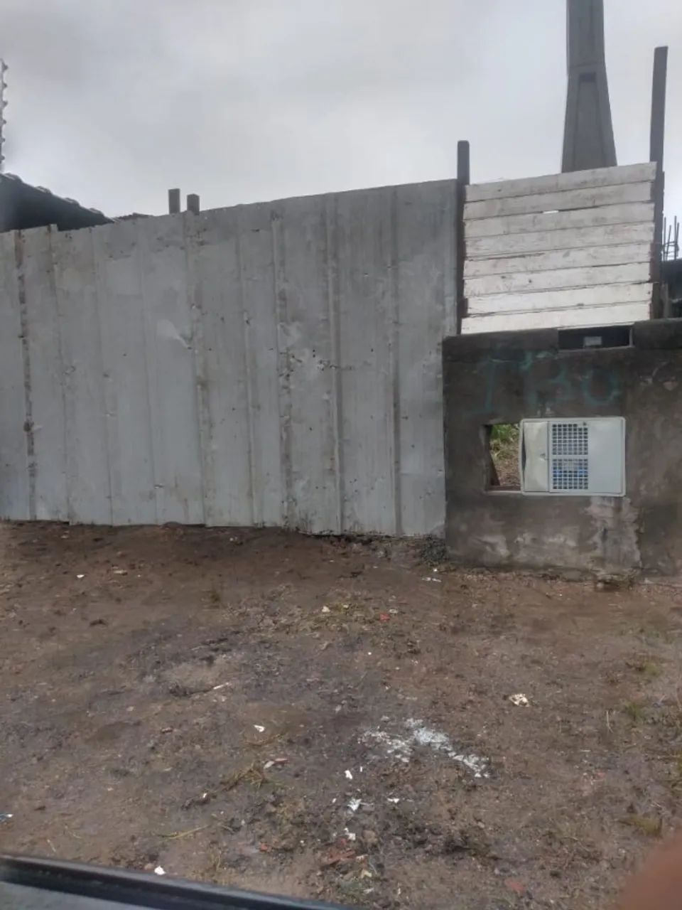 Vende-se Terreno com Casa em Construção - Mongaguá/SP - Foto 2