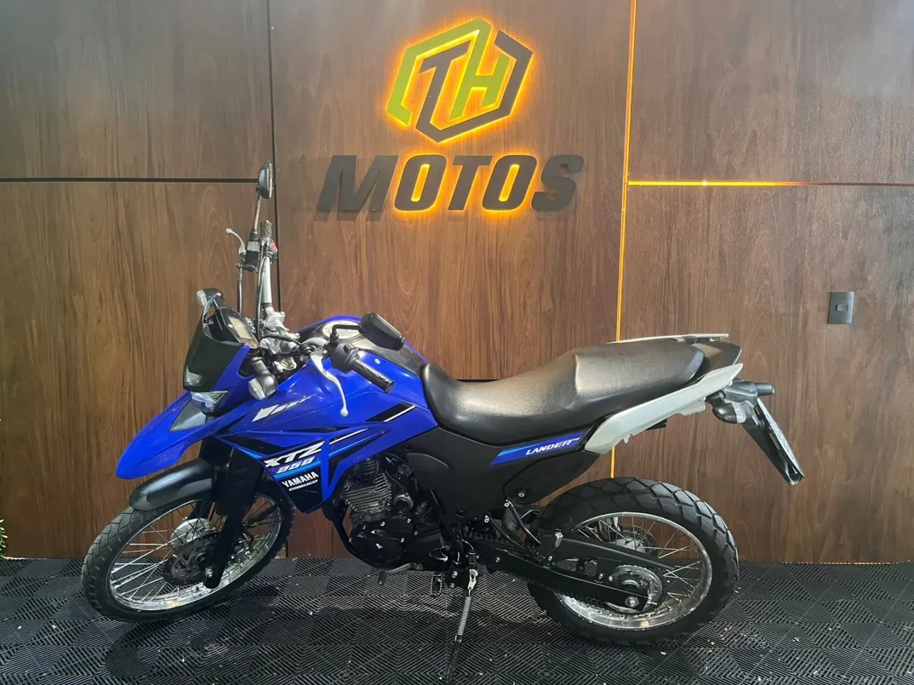 Yamaha Xmax 250 abs 2023 - Foto 2