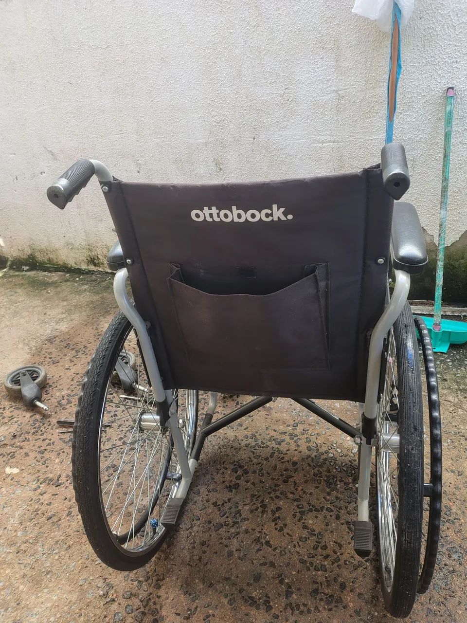 Vendo cadeira de rodas otrobock  - Foto 3