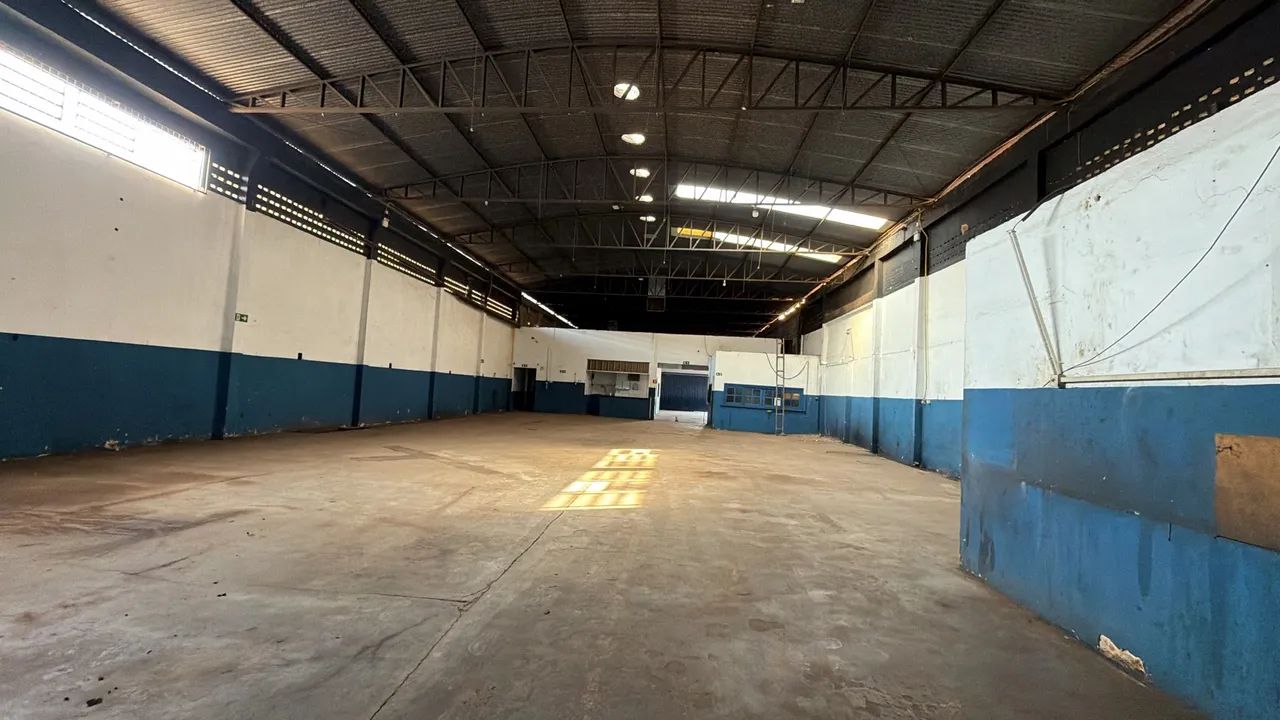 Galpão 1.400 m2 Rua: da Beira. 