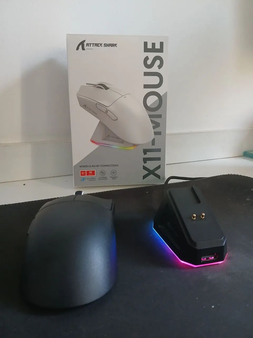 Mouse gamer Attack shark x11 preto c/ dock de carregamento