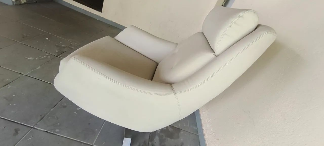 Poltrona giratória  - Foto 3