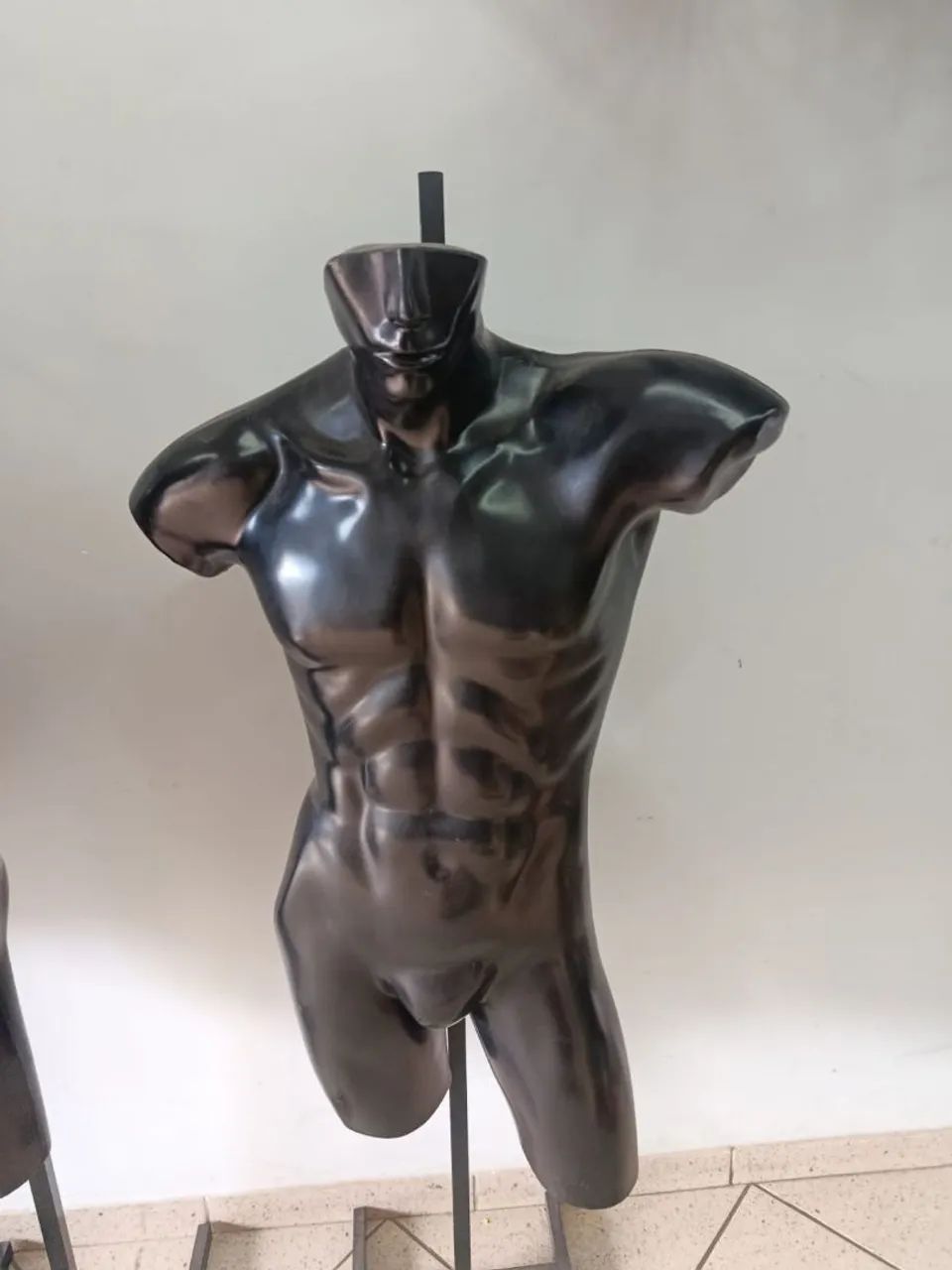 Manequins Expositores Loja - Foto 3