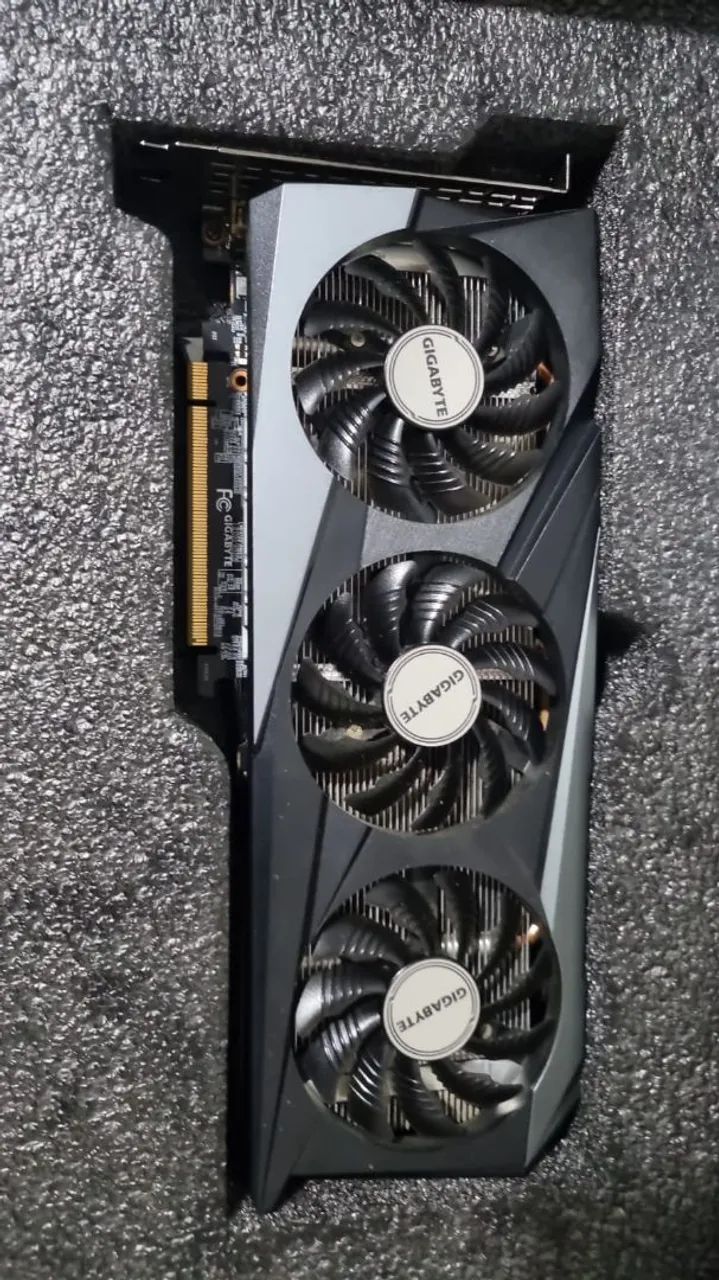 Placa de vídeo Gigabyte RTX 3050 8GB