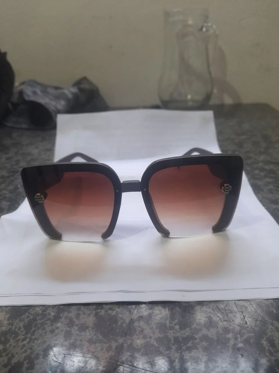 Vendo este óculos de proteção  al sol en bom estado de uso  - Foto 2