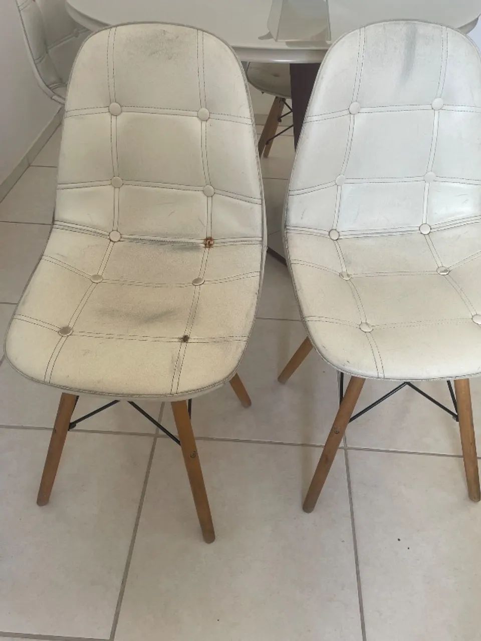 Jogo com 4 Cadeiras Eames Eiffel Estofadas - Foto 4