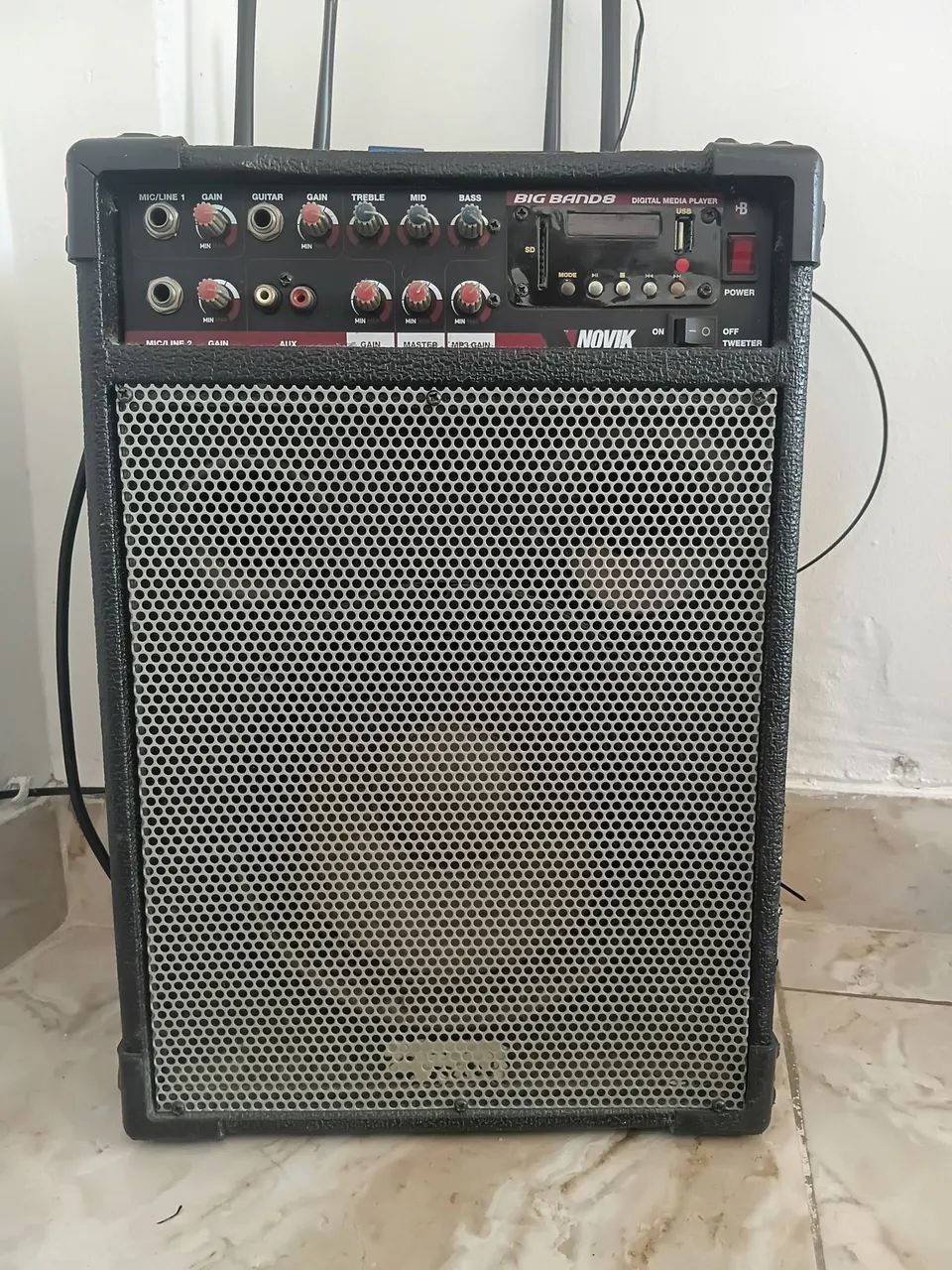 Vendo caixa de som marca novik - Foto 2