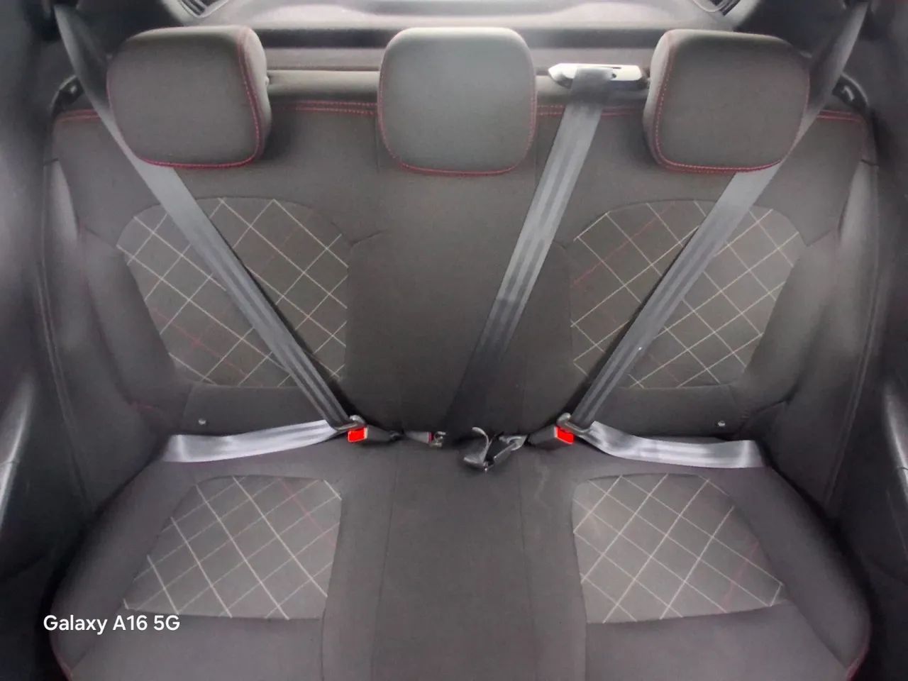 Renault Kwid 1.0 Zen, foto 18 de 18