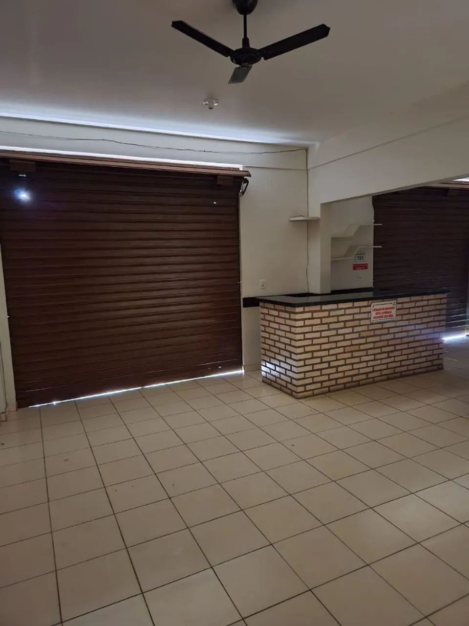 Alugo Lojas Comerciais no Centro Executivo Sabin 714/914 Asa Sul