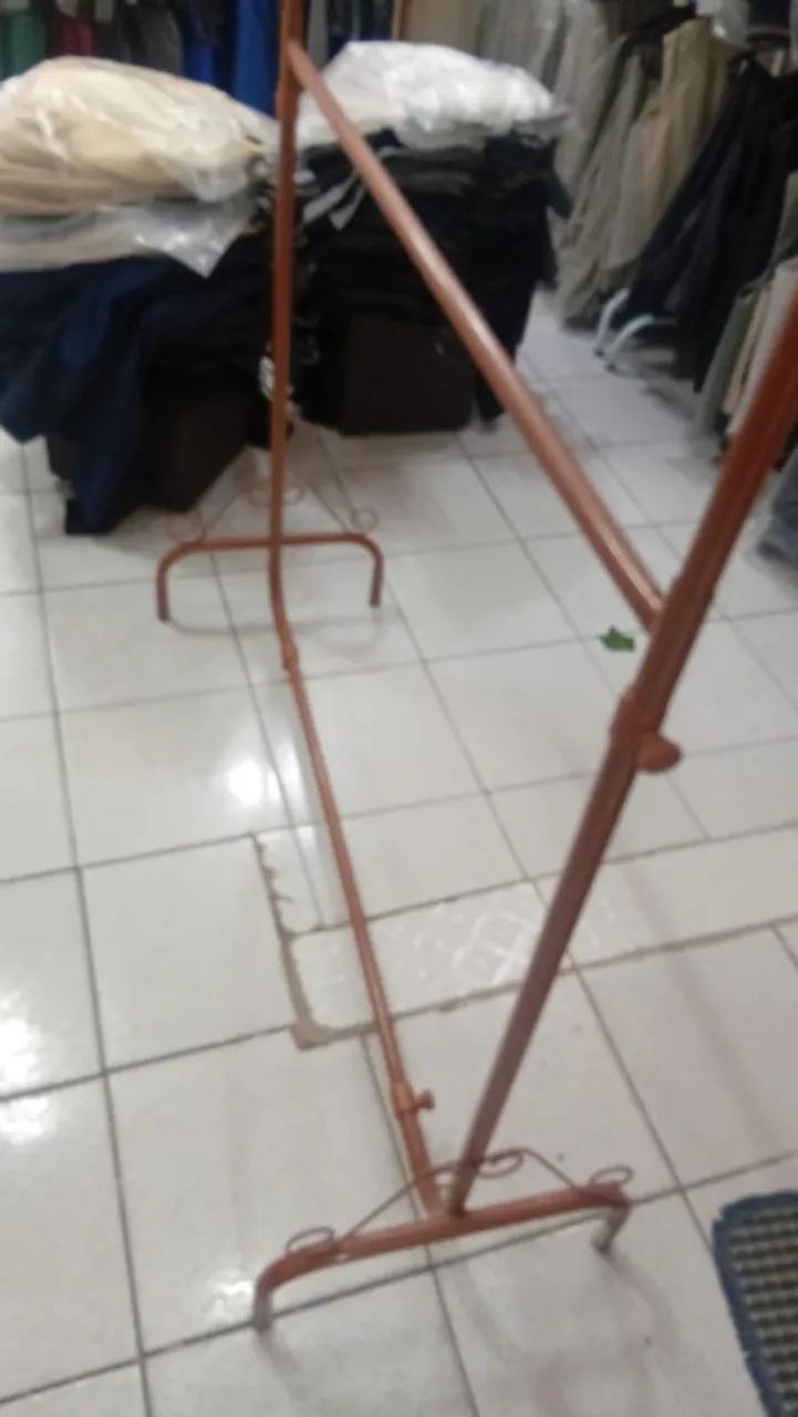 Arara para roupas luxo - Foto 2