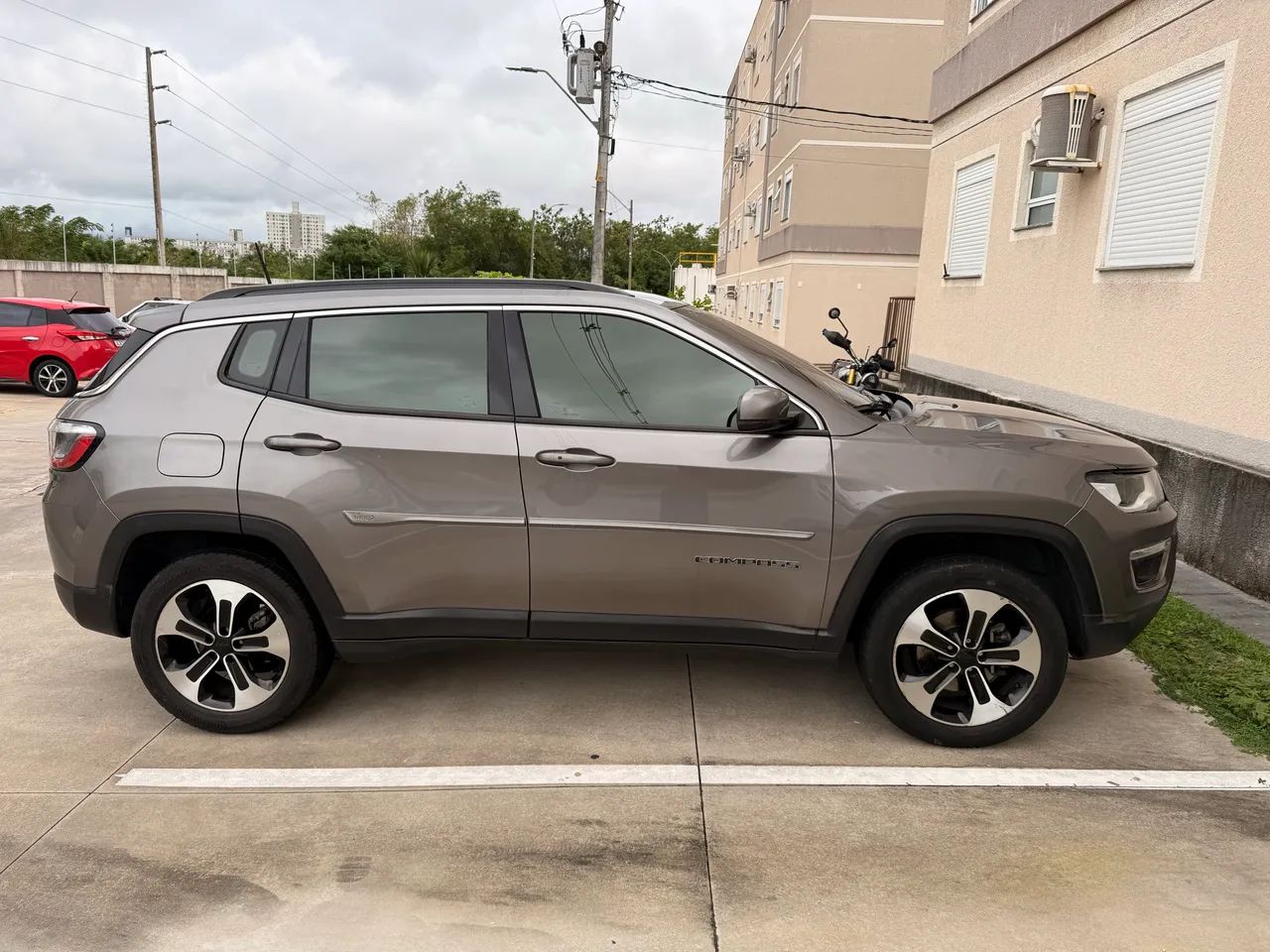 Jeep Compass COMPASS LONGITUDE 2.0 4x4 Dies. 16V Aut. 2017