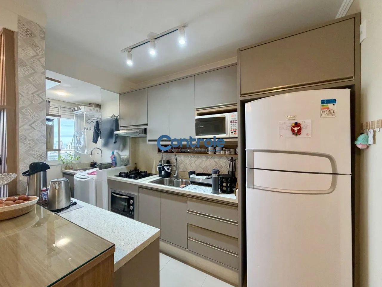 Apartamento com 03 dormitórios no bairro Roçado, em São José/SC! - Foto 2