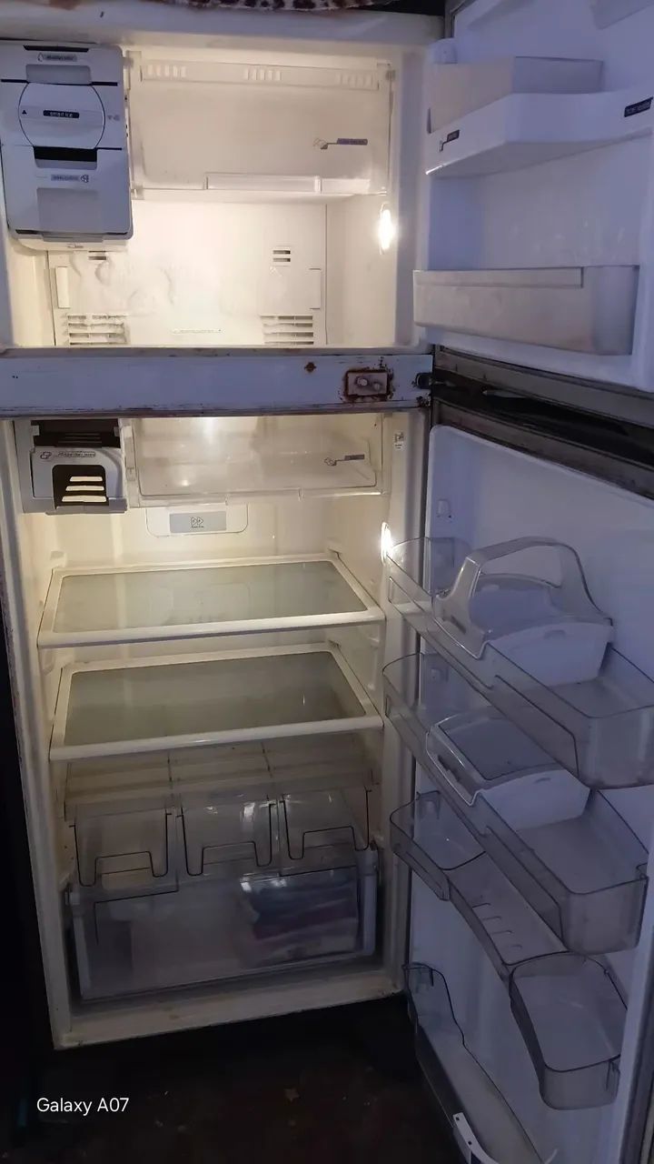 Vendo 2Geladeiras - Foto 2