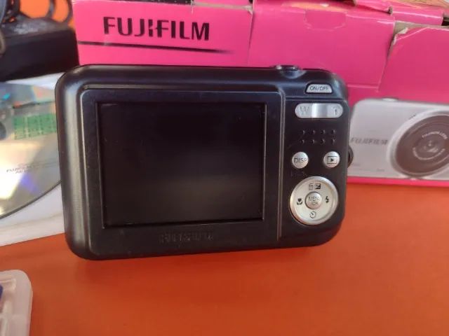 Camera digital Fujifilm L50 com defeito - Foto 3