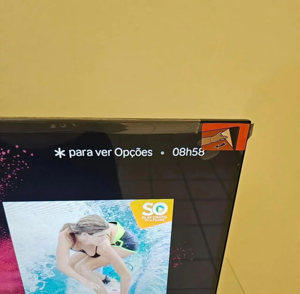 Smart TV Semp Roku de 32 poucos meses de uso! - Foto 4