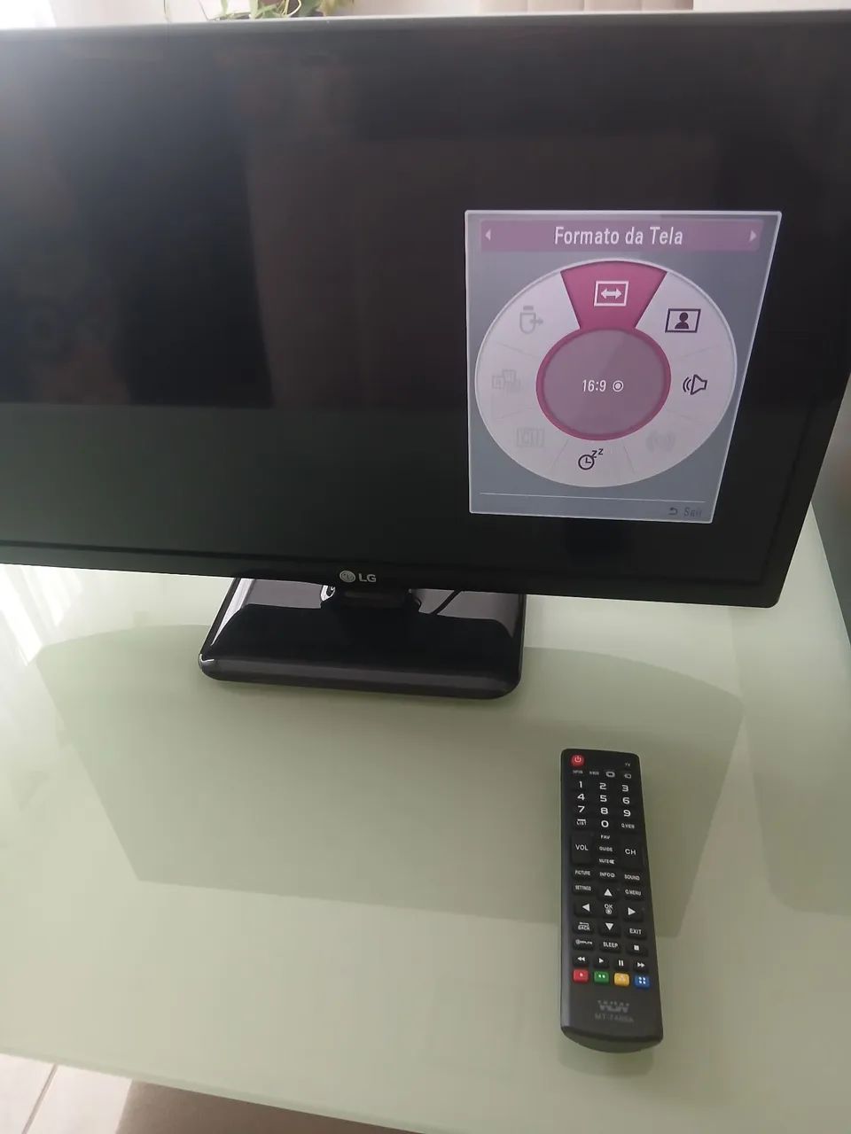 Tv / monitor LG 24 polegadas com controle remoto - TVs - Suíço, Nova ...
